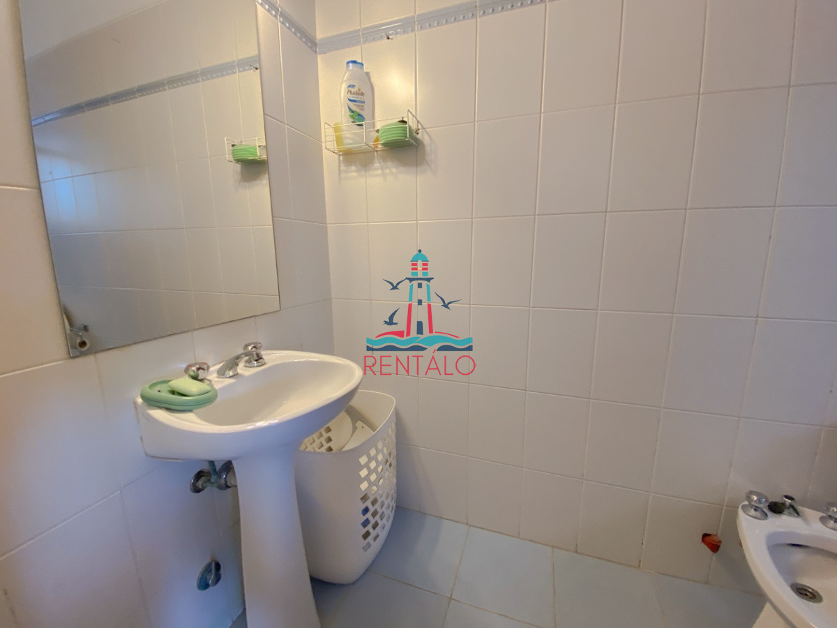 Casa ID.104 - Casa en venta Punta del Este 7 dormitorios, playa mansa a pasos del mar