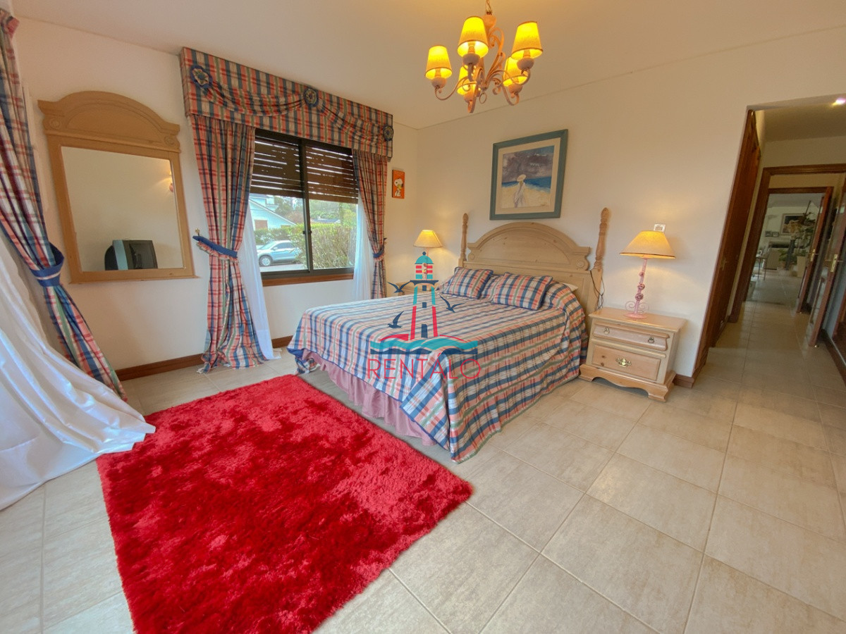 Casa ID.104 - Casa en venta Punta del Este 7 dormitorios, playa mansa a pasos del mar
