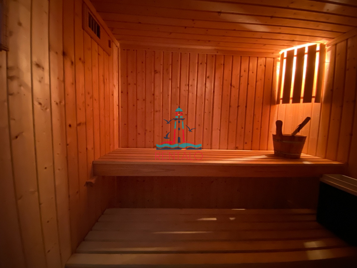 Casa ID.104 - Casa en venta Punta del Este 7 dormitorios, playa mansa a pasos del mar
