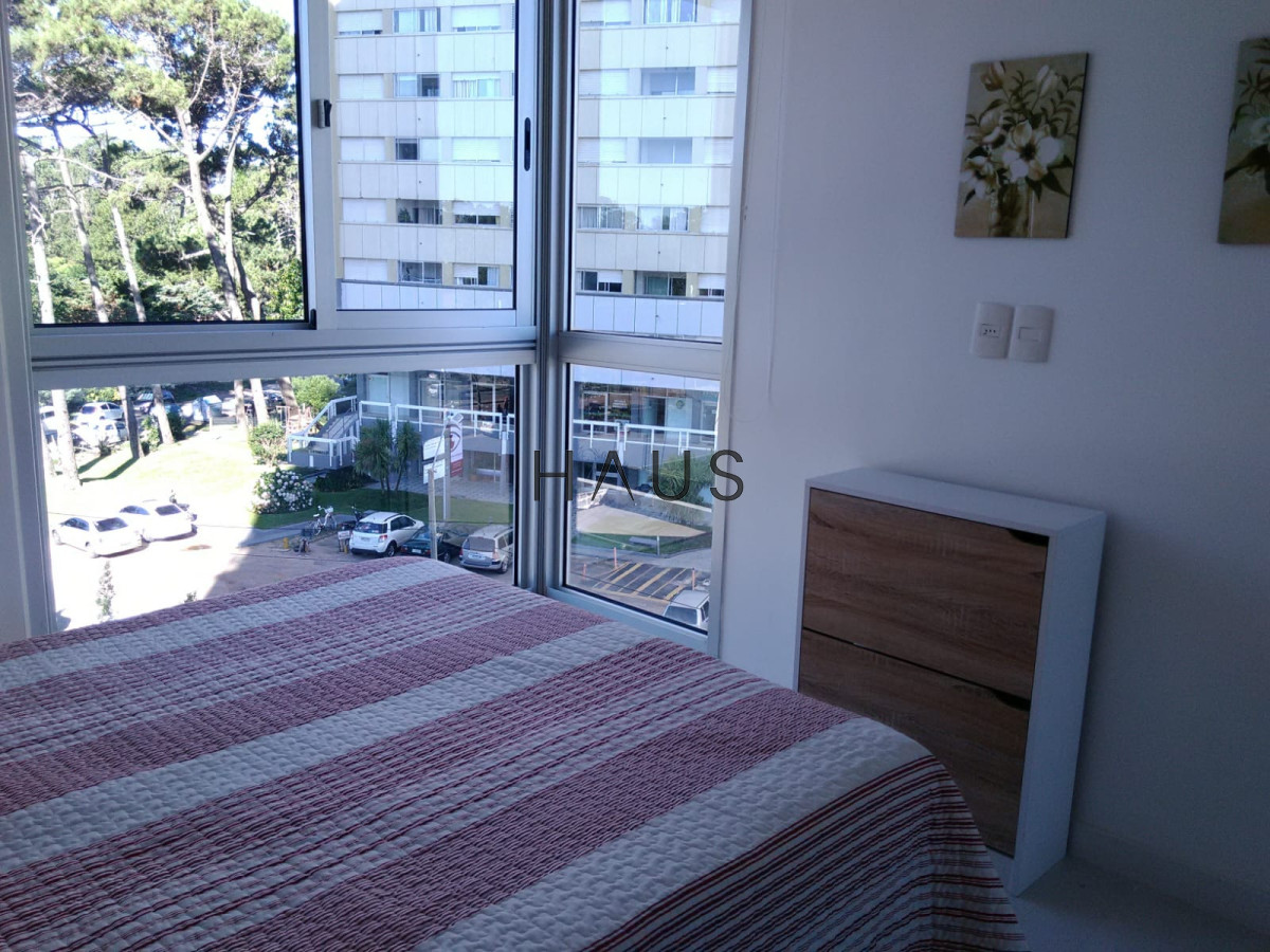 Apartamento ID.105 - APARTAMENTO EN VENTA 1 DORMITORIO TORRE BELLAGIO PUNTA DEL ESTE