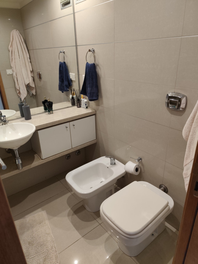 Apartamento ID.273 - Venta apartamento dos dormitorios Punta del este edificio Tressesenta