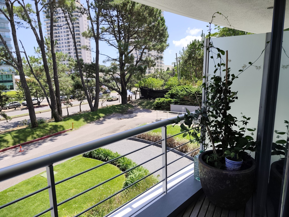 Apartamento ID.273 - Venta apartamento dos dormitorios Punta del este edificio Tressesenta