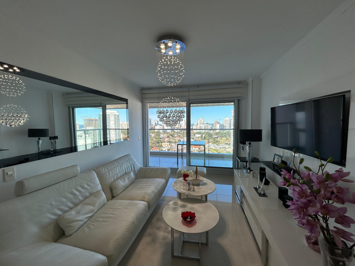 Apartamento ID.250 - VENTA APARTAMENTO DOS DORMITORIOS PUNTA DEL ESTE EDIFICIO MIAMI BOULEVARD