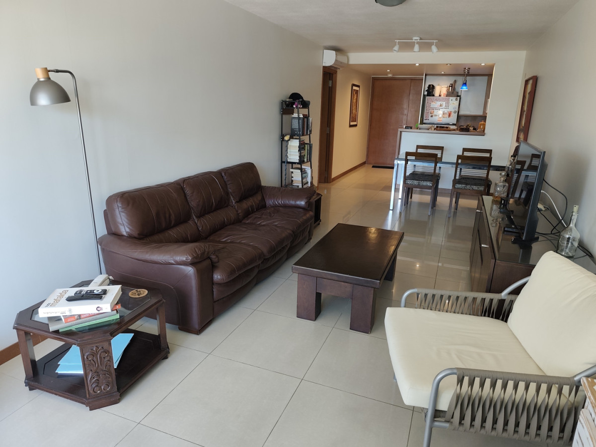 Apartamento ID.273 - Venta apartamento dos dormitorios Punta del este edificio Tressesenta