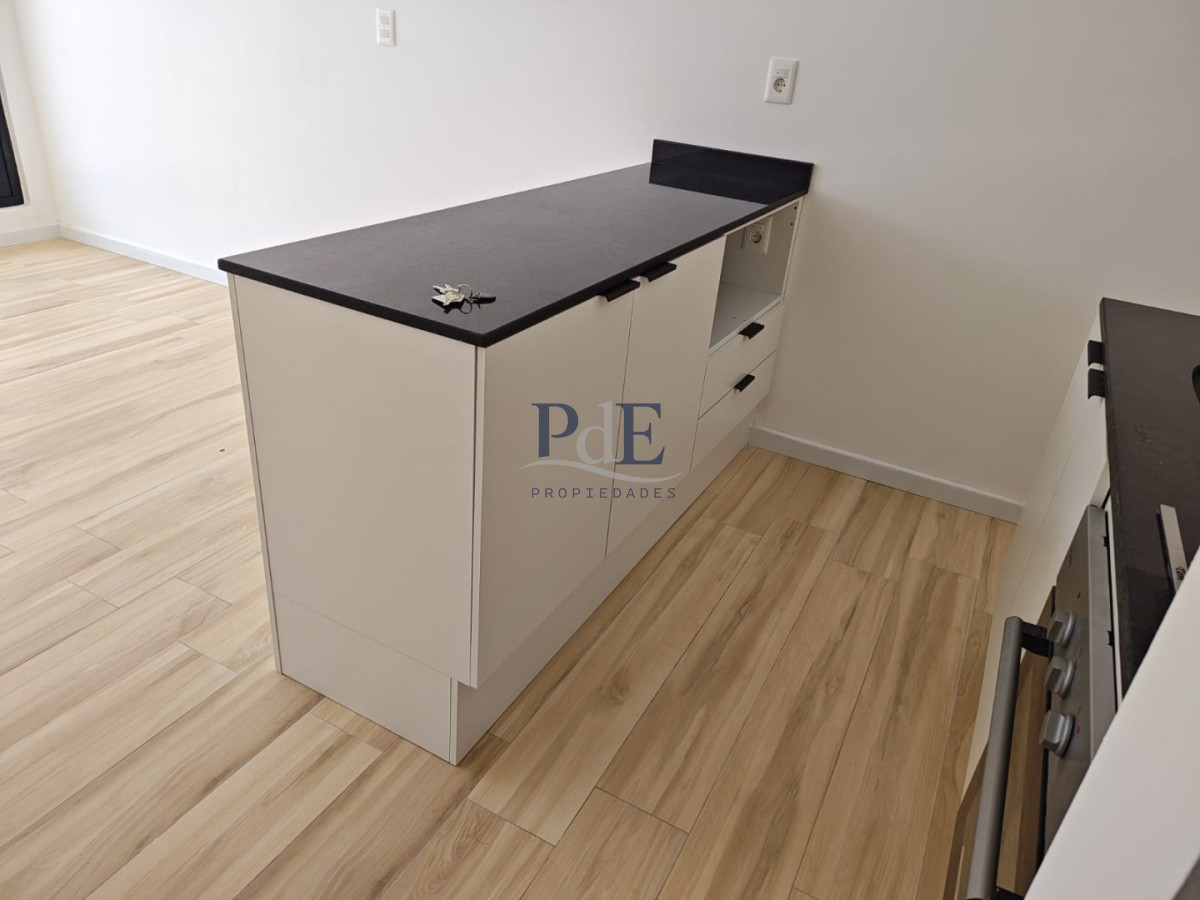 Venta apartamento un dormitorio Punta Del Este playa Mansa parrillero propio edificio Genova - Imagen 4