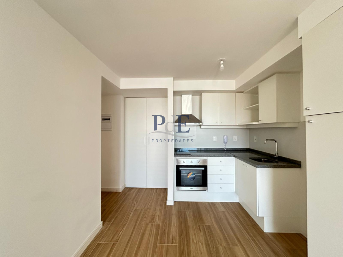 Venta apartamento dos dormitorios Punta del este playa Brava edificio Torre Gaugin - Imagen 8