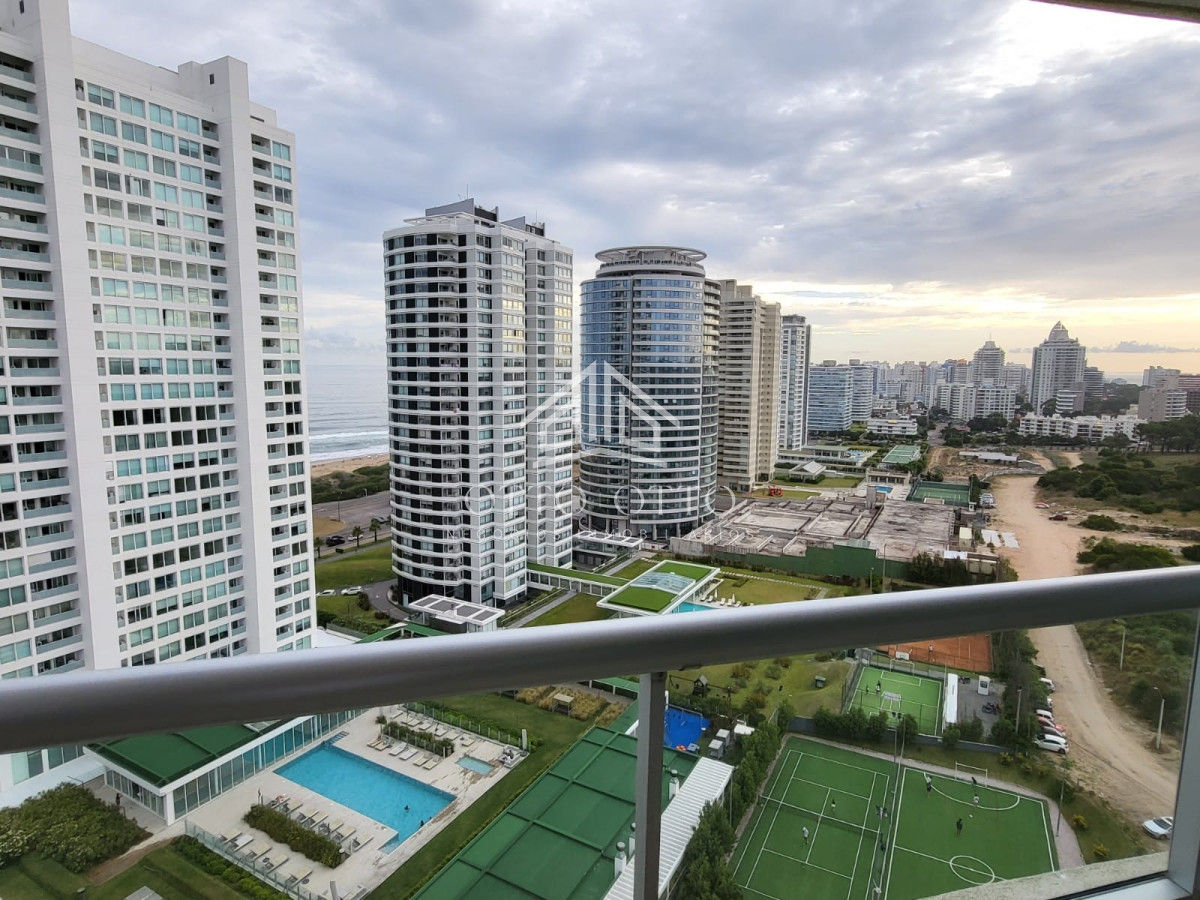 Apartamento ID.26588 - Apartamento en venta, 4 dormitorios en playa brava punta del este