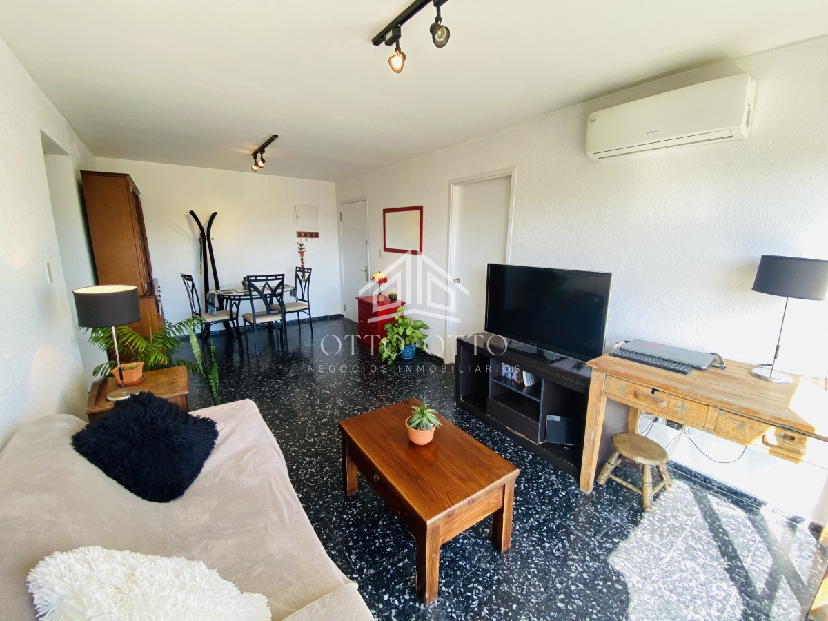 Apartamento ID.27179 - Excelente apartamento de 3 dormitorios, gastos bajos y muy bien ubicado