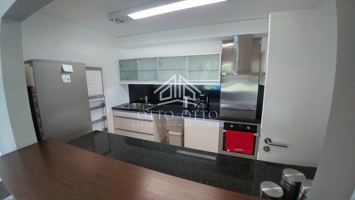 Apartamento ID.24384 - Departamento en complejo de categoría en la zona de Rincon del Indio a pasos del mar. 