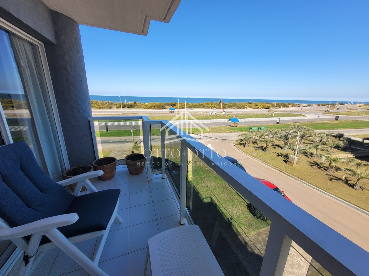 Apartamento ID.25823 - Destacado en oportunidad frente al mar! Playa Brava