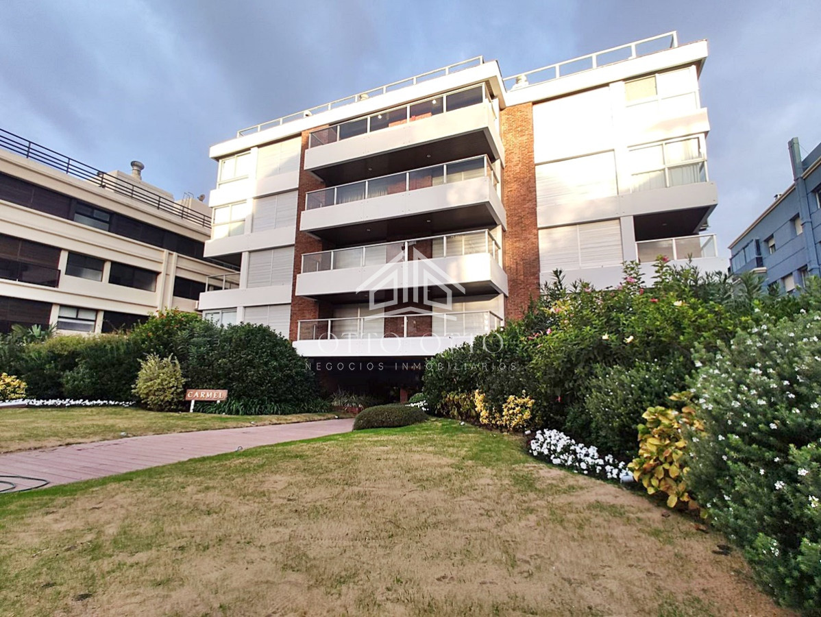 Apartamento ID.24372 - Venta Apartamento 3 dormitorios primera línea en Península