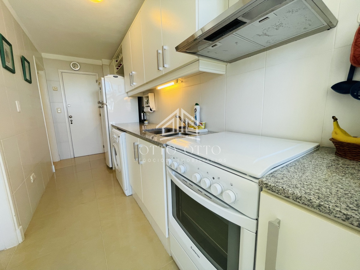 Apartamento ID.25525 - Hermoso apartamento de 3 dormitorios más dependencia de servicio a la venta