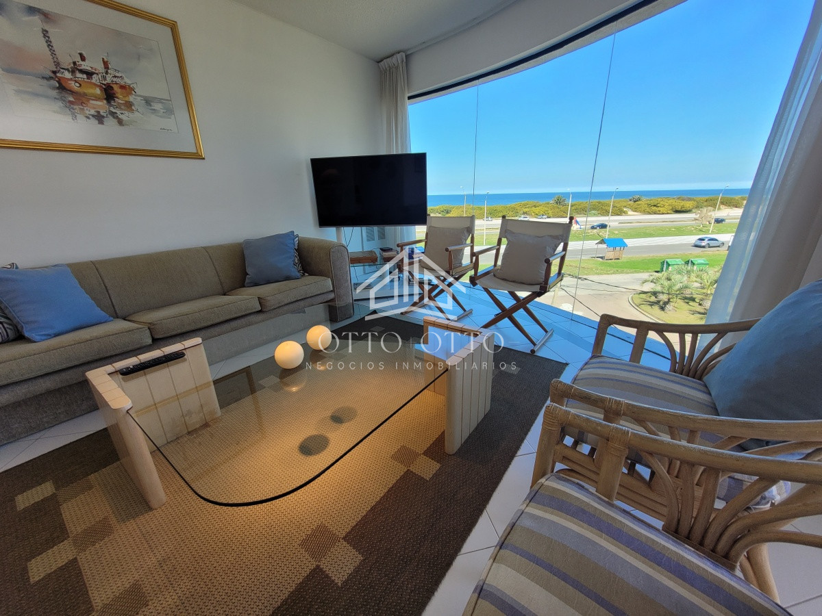 Apartamento ID.25823 - Destacado en oportunidad frente al mar! Playa Brava