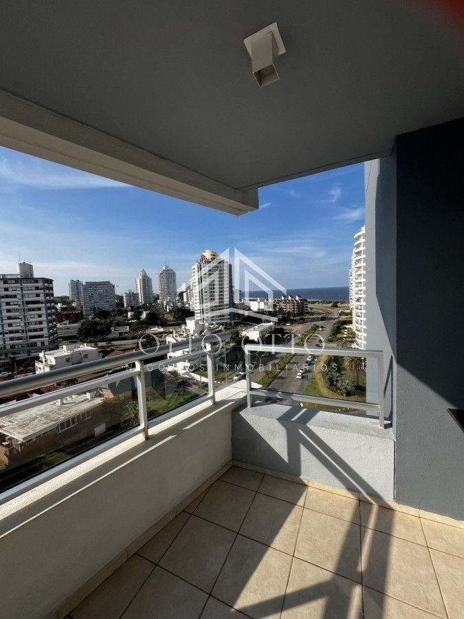 Apartamento ID.25927 - Departamento 3 dormitorios En Venta, Chiverta a Pasos del Mar