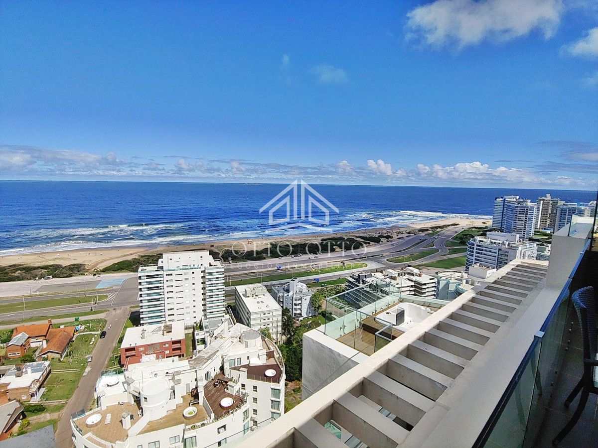 Apartamento ID.1455 - Pent house en venta en Punta del Este