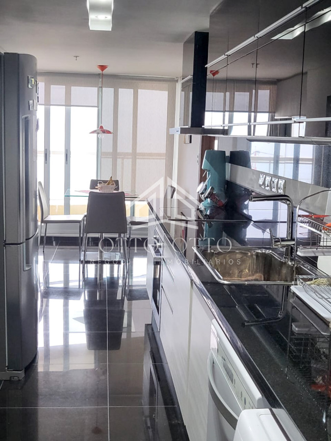 Apartamento ID.26588 - Apartamento en venta, 4 dormitorios en playa brava punta del este