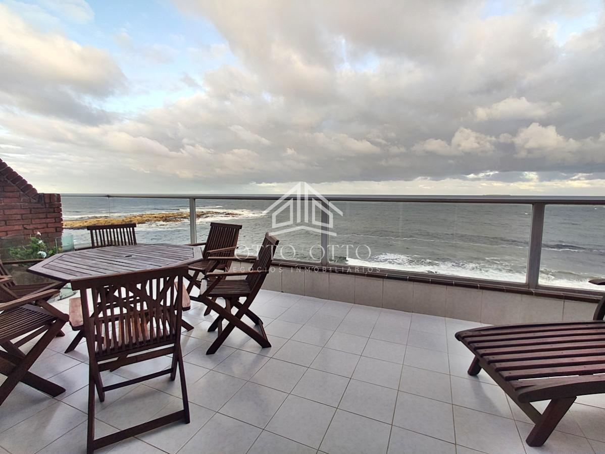 Apartamento ID.24372 - Venta Apartamento 3 dormitorios primera línea en Península