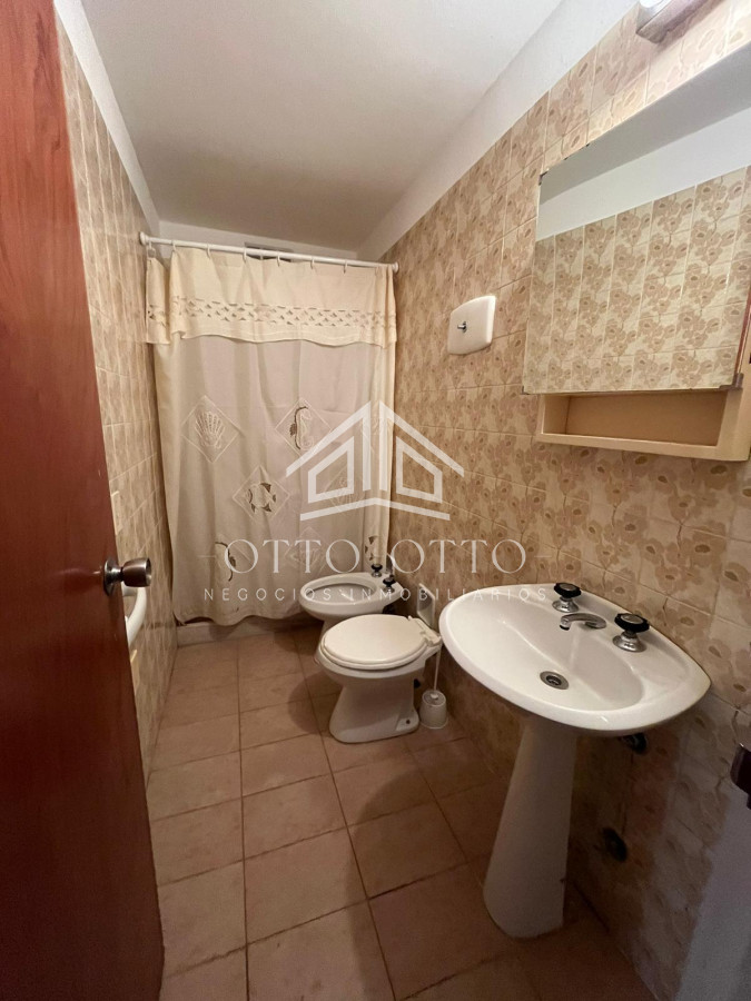 Apartamento ID.28073 - Apartamento en venta primera linea playa brava de 4 dormitorios