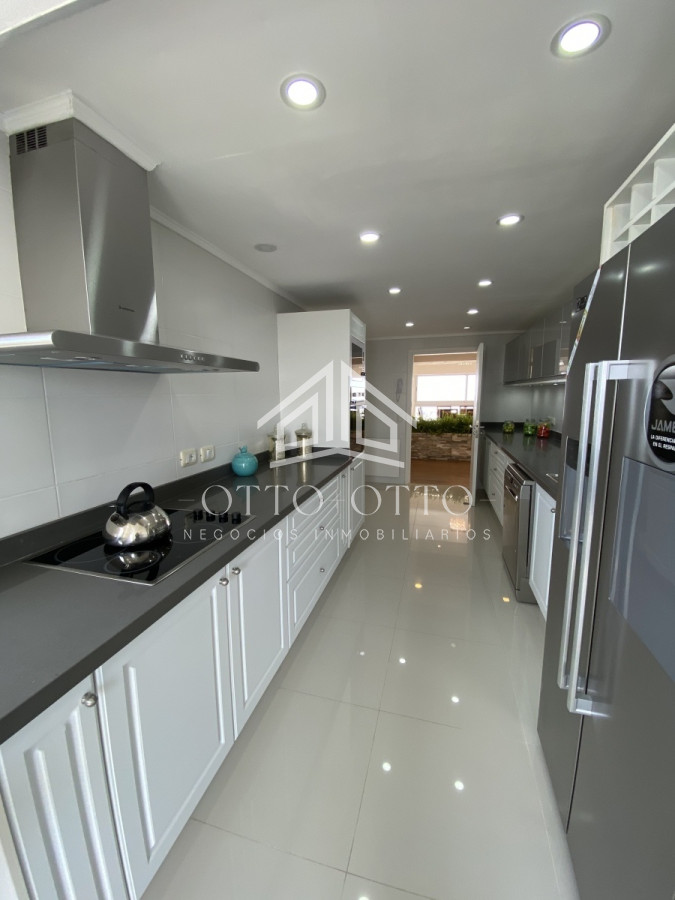 Apartamento ID.555 - Espectacular Penthouse en Alquiler y venta Fte al puerto