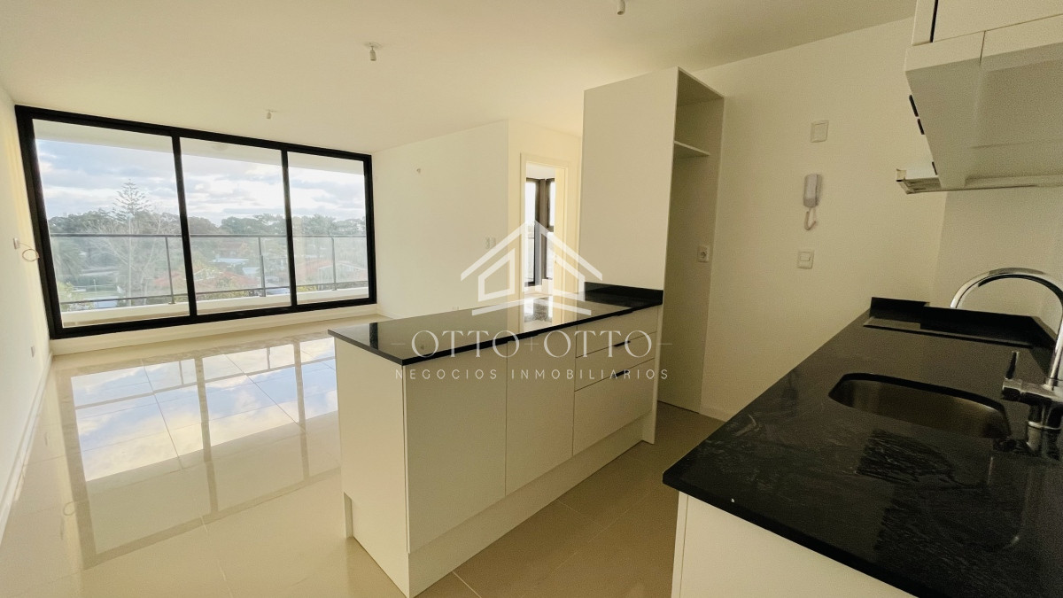 Apartamento ID.26520 - Apartamento de 2 dormitorios en venta, Punta del Este
