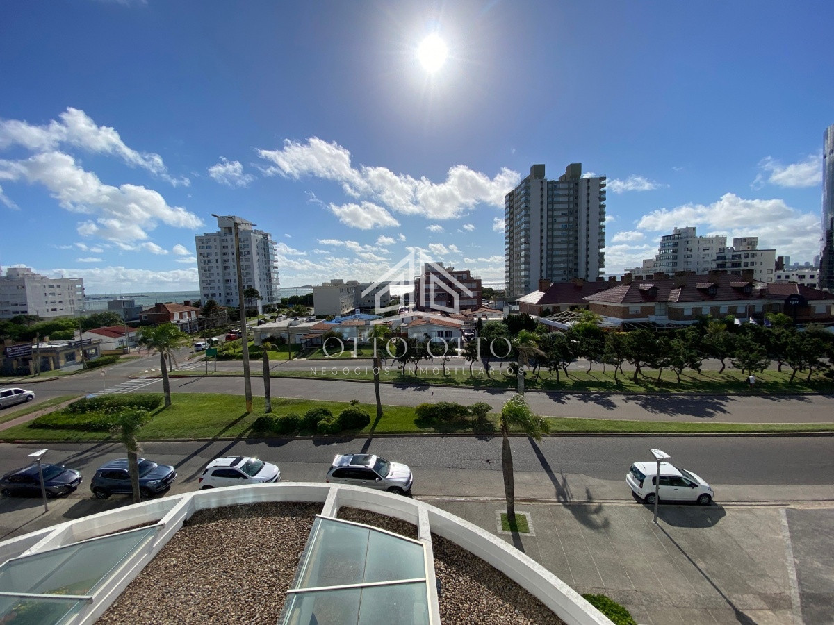 Apartamento ID.1351 - Apartamento en venta Playa Mansa 2 dormitorios