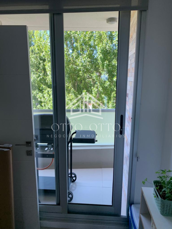 Apartamento ID.1147 - Apartamento en venta Playa Mansa 3 dormitorios