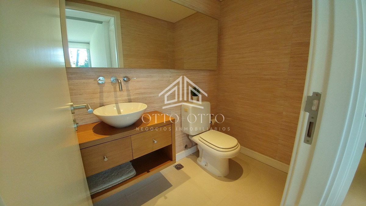 Apartamento ID.24384 - Departamento en complejo de categoría en la zona de Rincon del Indio a pasos del mar. 