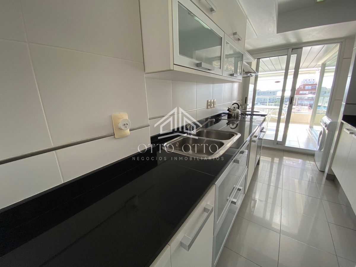 Apartamento ID.1351 - Apartamento en venta Playa Mansa 2 dormitorios