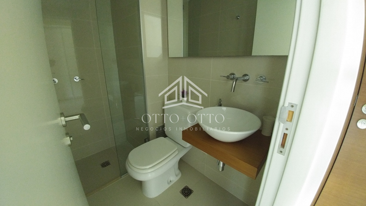 Apartamento ID.24384 - Departamento en complejo de categoría en la zona de Rincon del Indio a pasos del mar. 