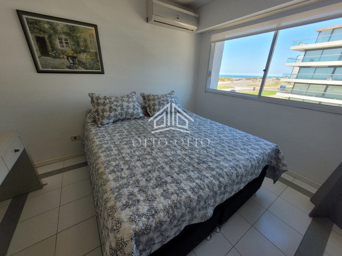 Apartamento ID.25823 - Destacado en oportunidad frente al mar! Playa Brava