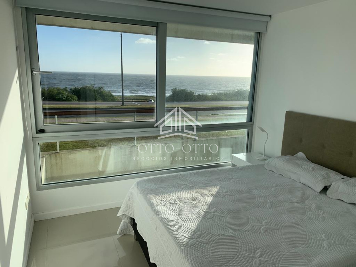 Apartamento ID.1148 - Apartamento en venta Playa Mansa 3 dormitorios