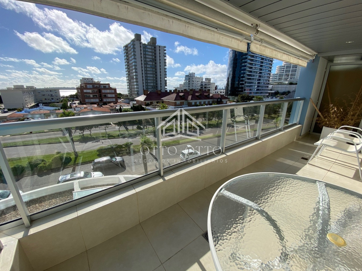 Apartamento ID.1351 - Apartamento en venta Playa Mansa 2 dormitorios