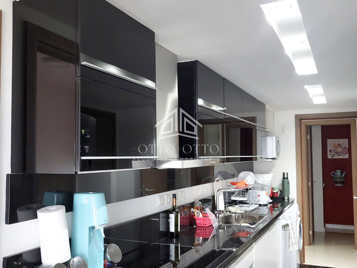 Apartamento ID.26588 - Apartamento en venta, 4 dormitorios en playa brava punta del este