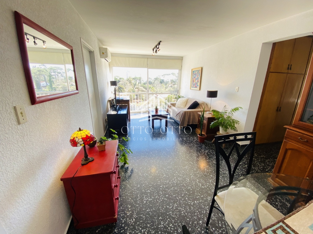 Apartamento ID.27179 - Excelente apartamento de 3 dormitorios, gastos bajos y muy bien ubicado