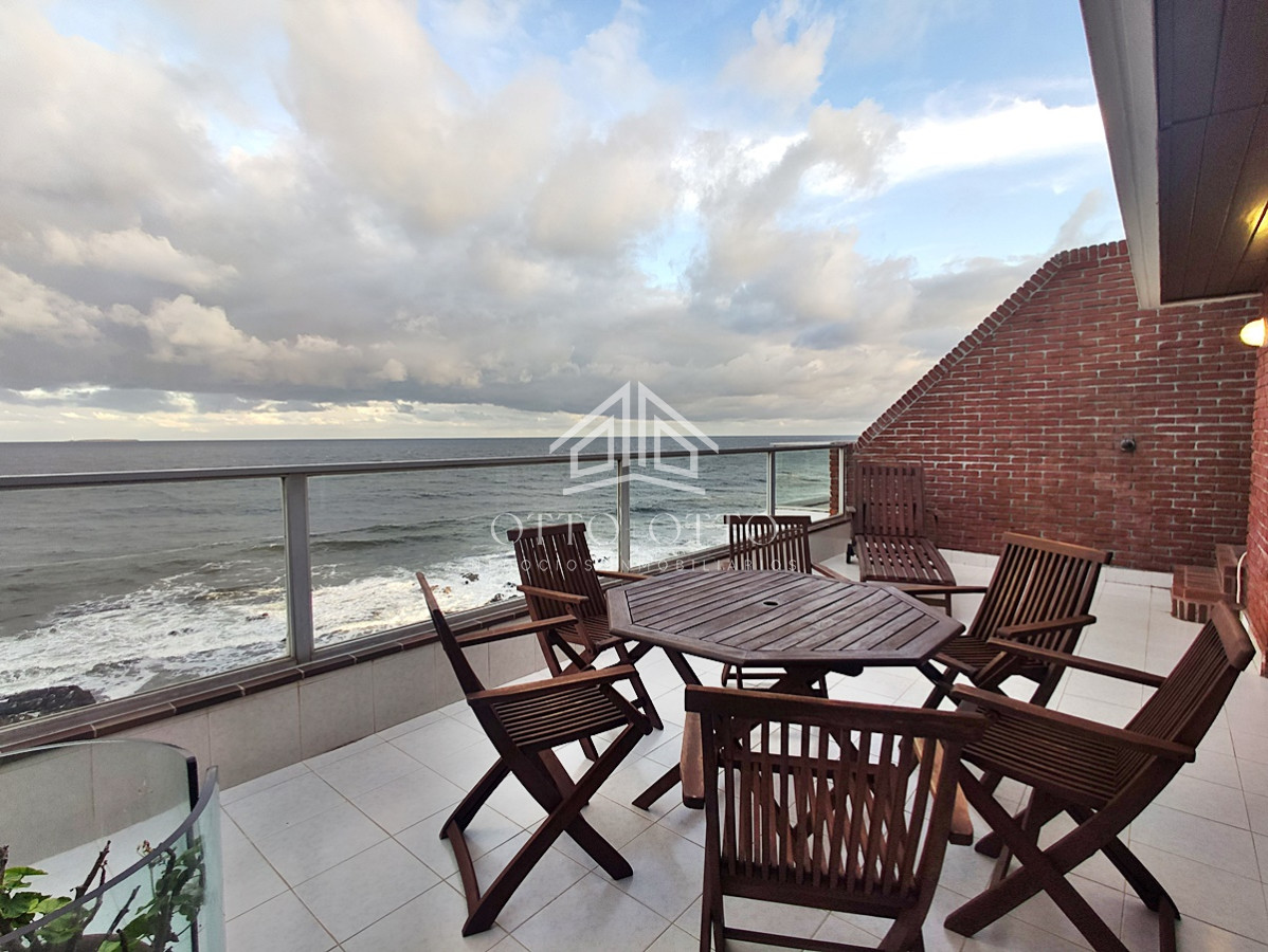 Apartamento ID.24372 - Venta Apartamento 3 dormitorios primera línea en Península