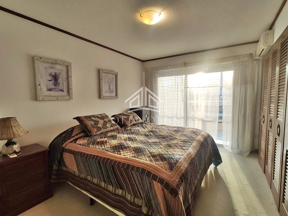 Apartamento ID.24372 - Venta Apartamento 3 dormitorios primera línea en Península