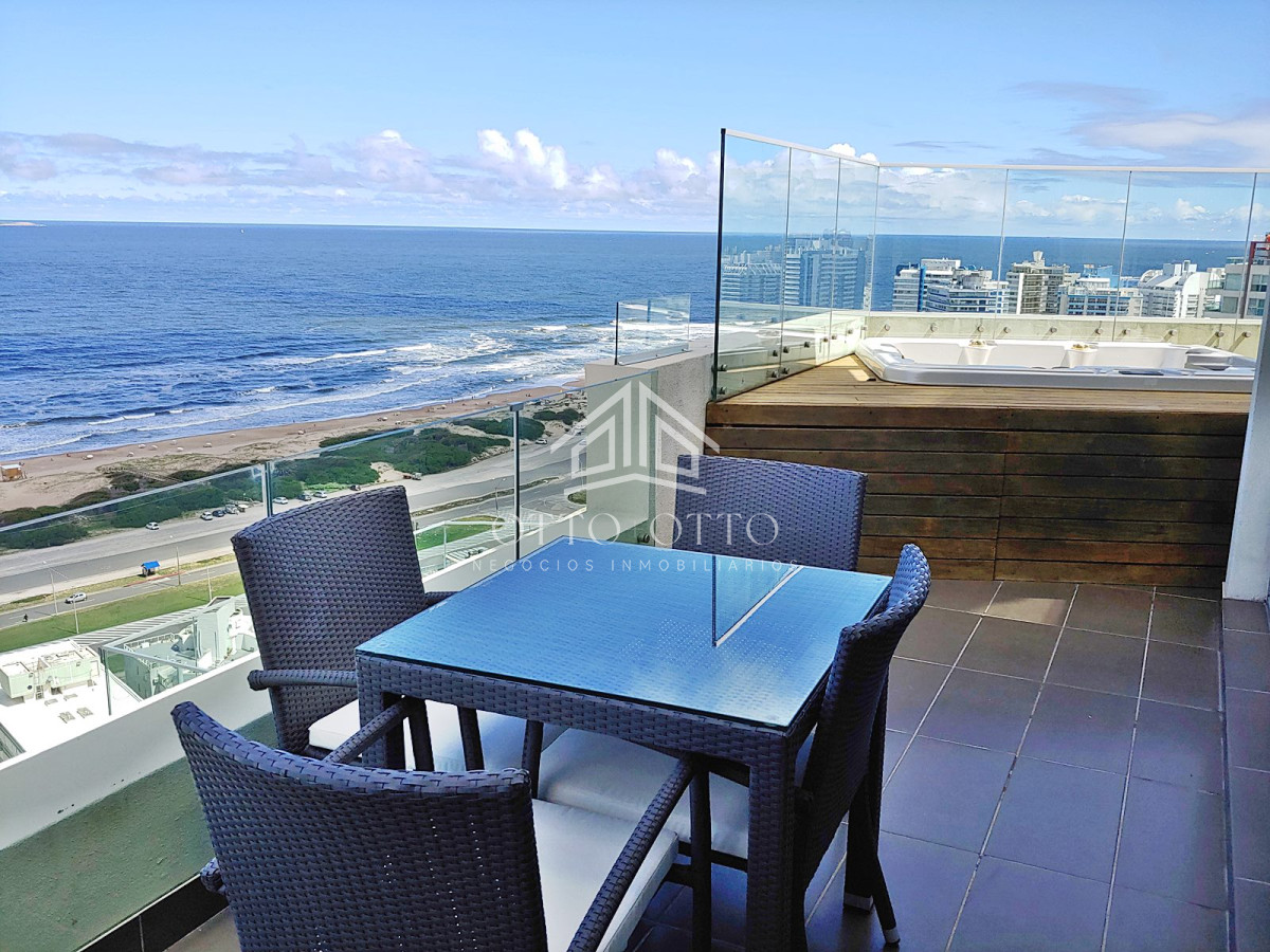Apartamento ID.1455 - Pent house en venta en Punta del Este