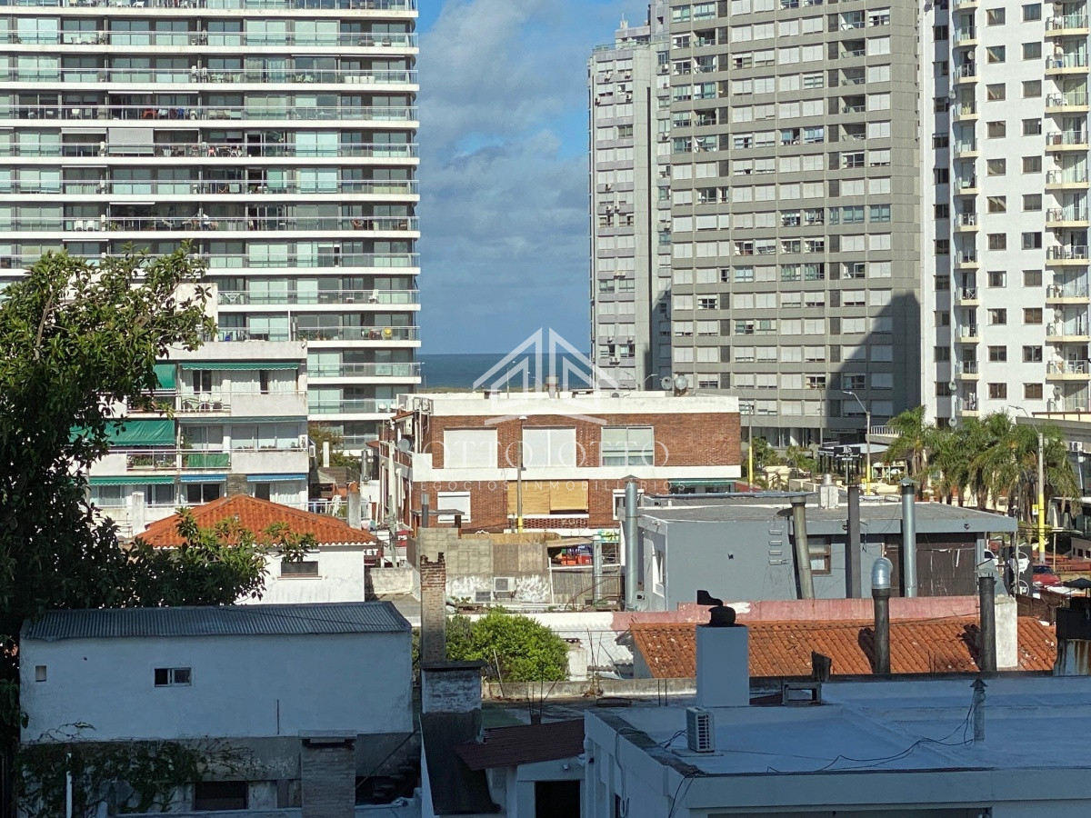 Apartamento ID.1351 - Apartamento en venta Playa Mansa 2 dormitorios