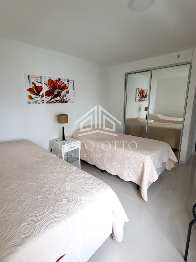 Apartamento ID.26588 - Apartamento en venta, 4 dormitorios en playa brava punta del este
