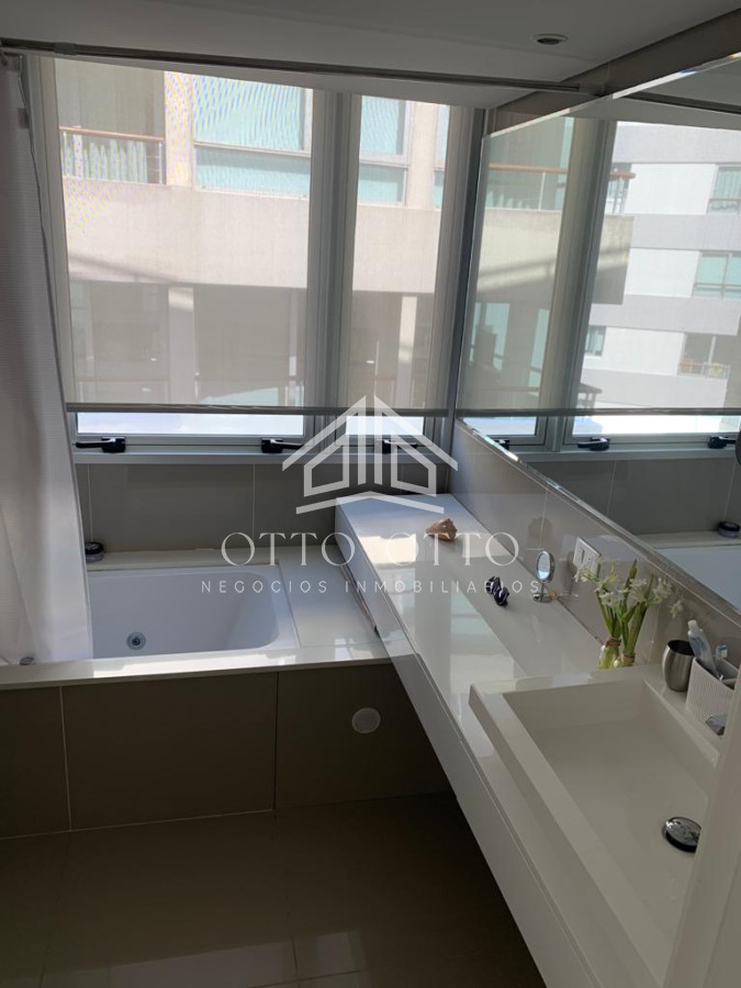 Apartamento ID.1147 - Apartamento en venta Playa Mansa 3 dormitorios