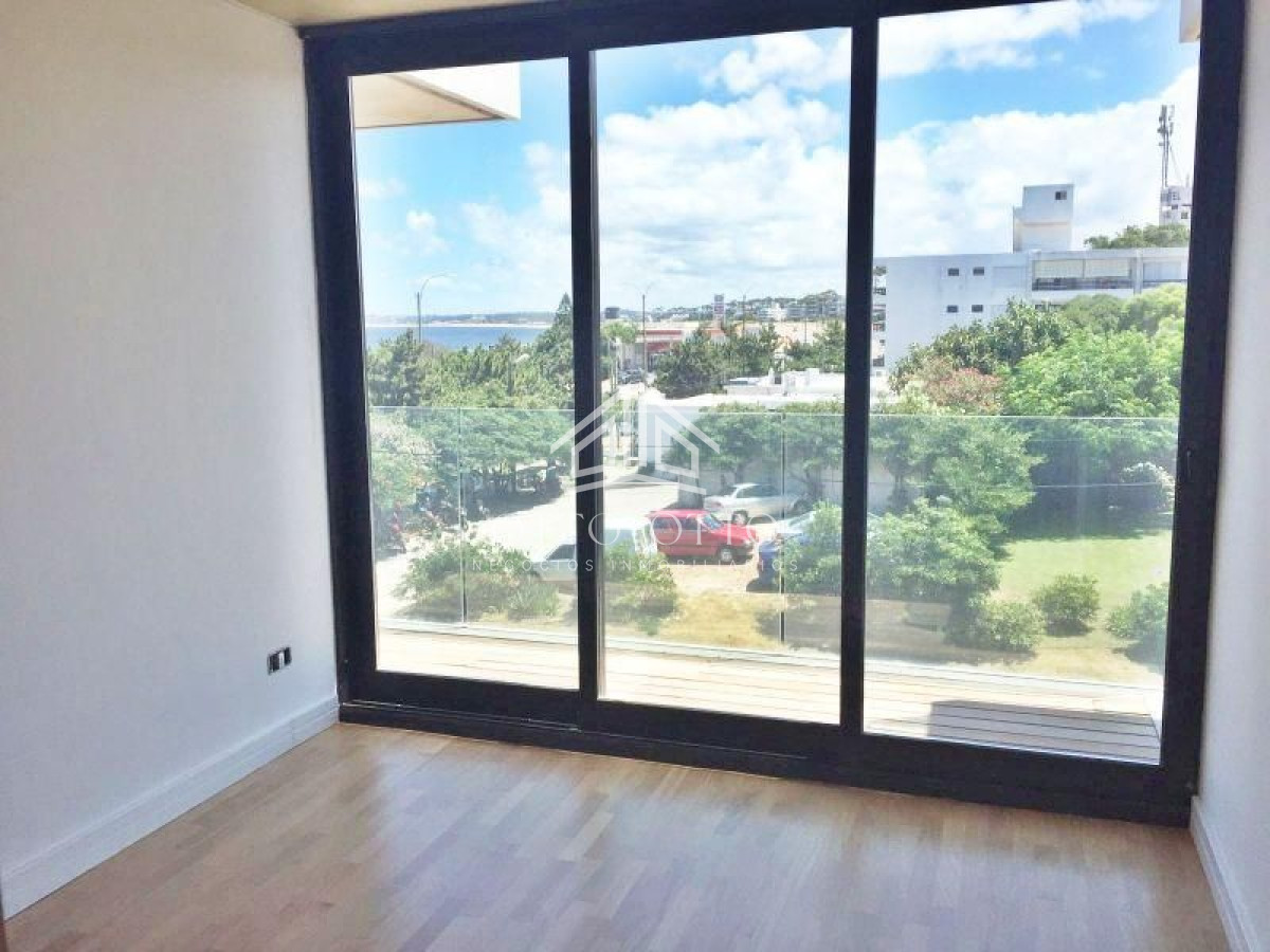 Apartamento ID.1637 - Apartamento en venta Playa Mansa 2 dormitorios