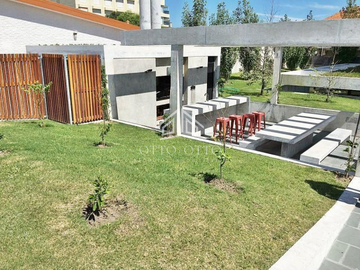 Apartamento ID.1637 - Apartamento en venta Playa Mansa 2 dormitorios