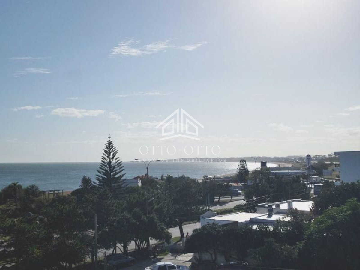 Apartamento ID.1637 - Apartamento en venta Playa Mansa 2 dormitorios
