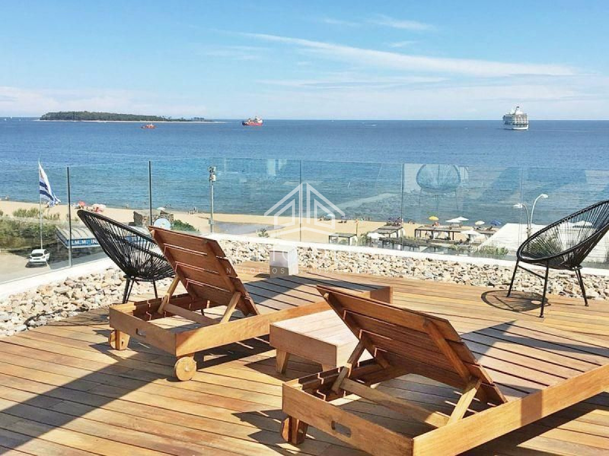 Apartamento ID.1637 - Apartamento en venta Playa Mansa 2 dormitorios