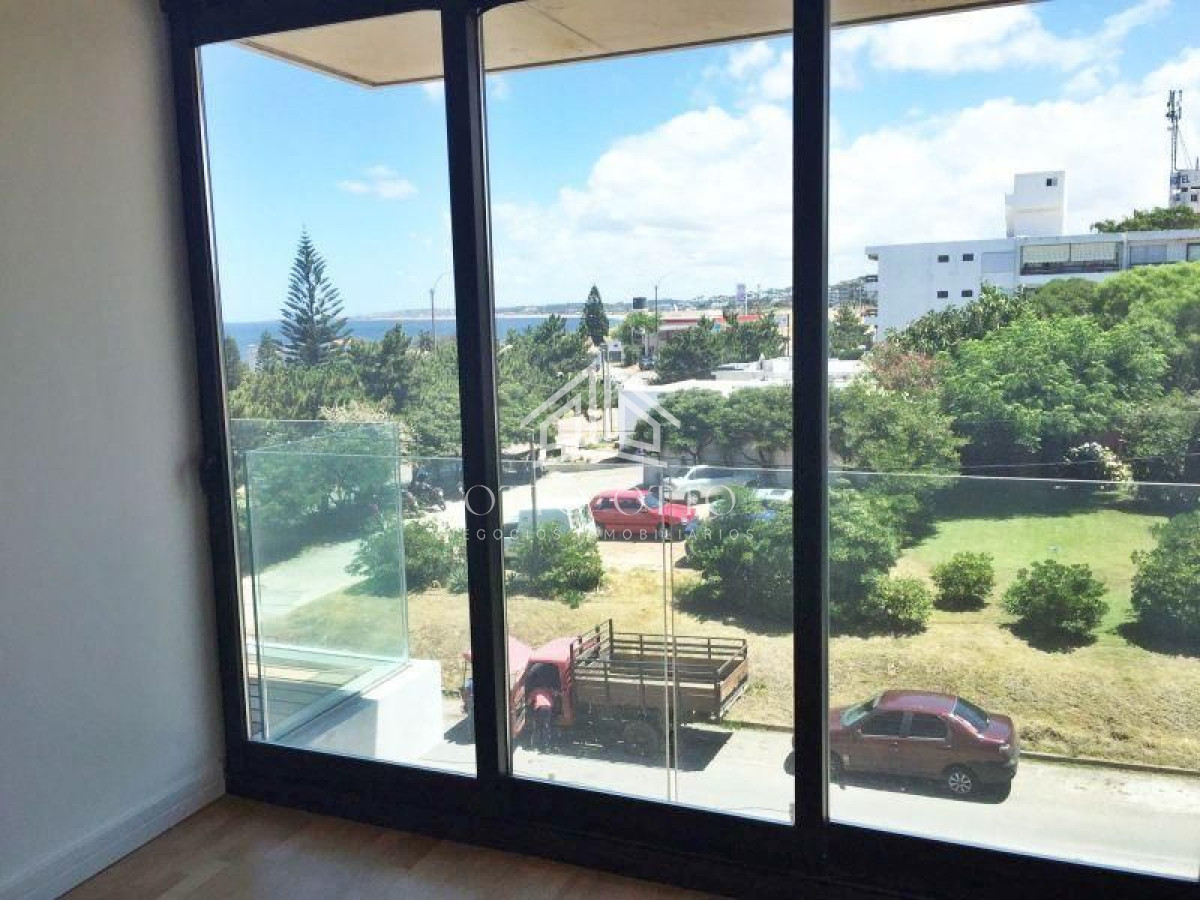 Apartamento ID.1637 - Apartamento en venta Playa Mansa 2 dormitorios