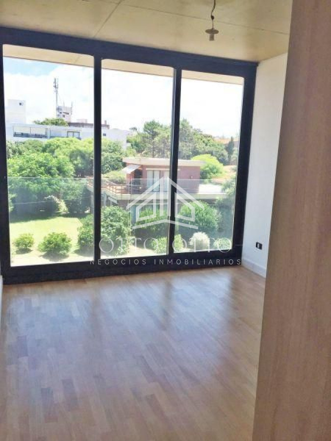 Apartamento ID.1637 - Apartamento en venta Playa Mansa 2 dormitorios
