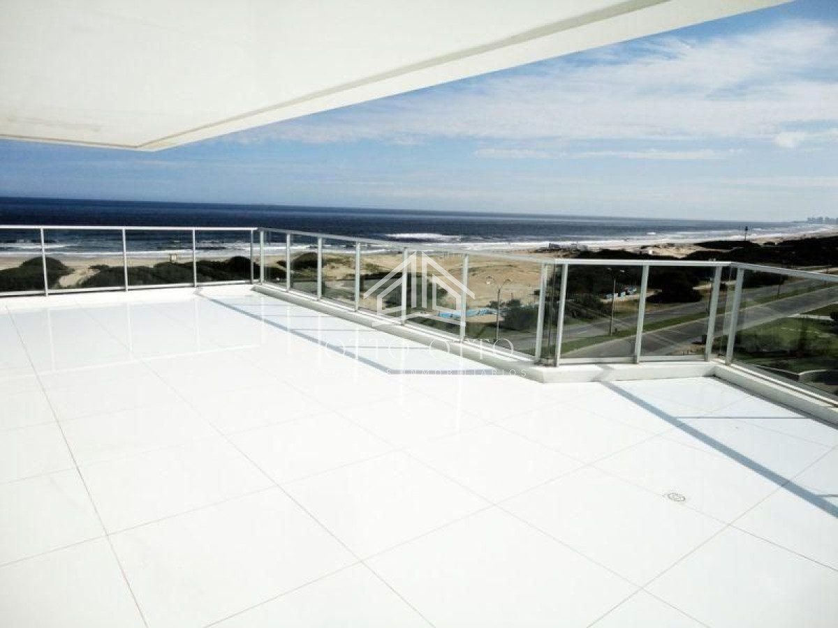 Apartamento ID.224 - Apartamento en venta y alquiler temporario Playa Brava 4 dormitorios