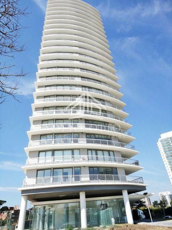 Apartamento ID.3867 - Apartamento en venta Playa Mansa 3 dormitorios