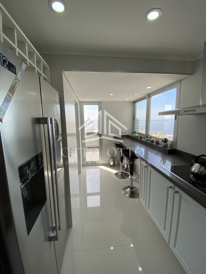 Apartamento ID.555 - Espectacular Penthouse en Alquiler y venta Fte al puerto