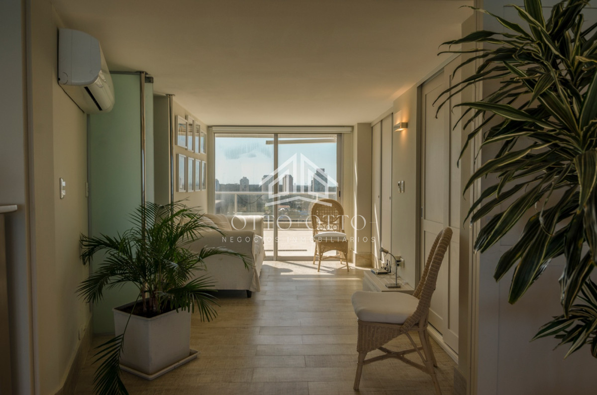 Apartamento ID.26123 - Apartamento en playa Mansa punta del este , 5 dormitorios